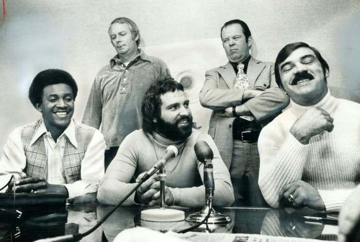 Dolphins stars Warfield, Kiick and Csonka shocked the NFL in 1974 by signing with the upstart World Football League.